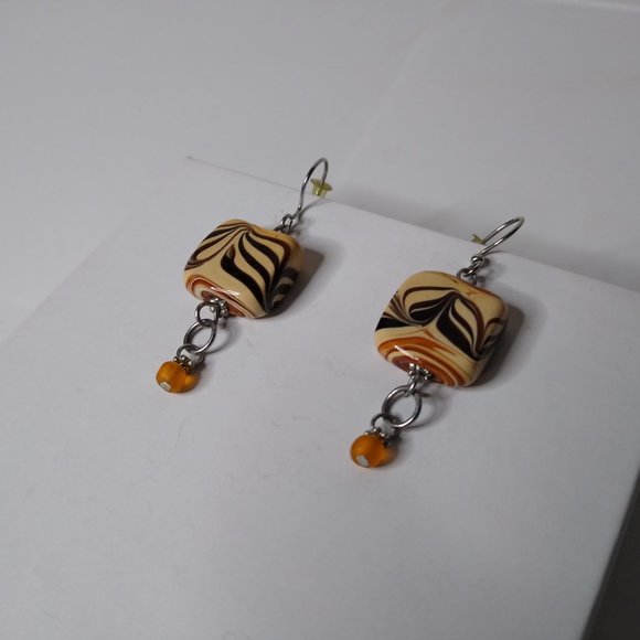 Vintage Square Bead Dangle Earrings - Picture 7 of 10